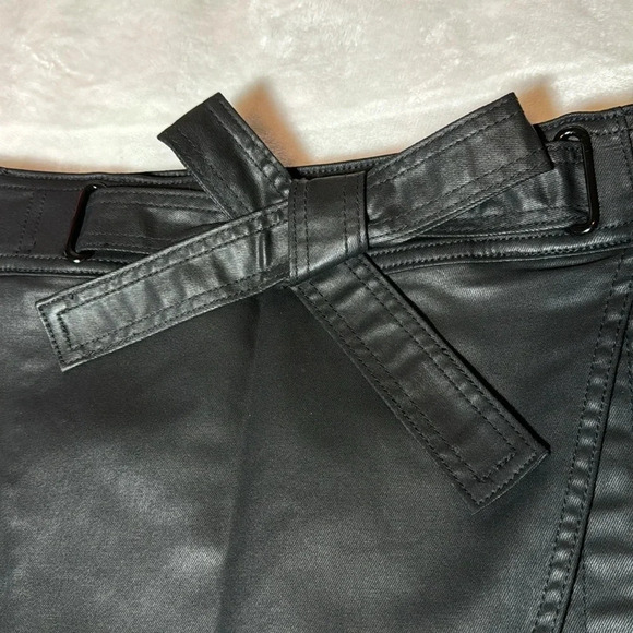 EUC White House black market faux wrap skirt - Picture 4 of 10